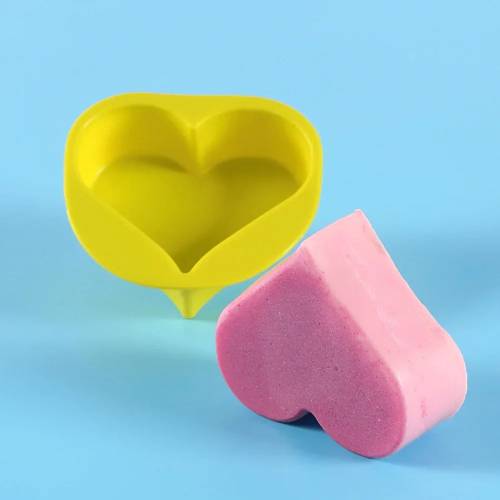 Hign-concerned Heart Silicone Mold For Candles Soaps Plaster Ice Cubes And Baking Projects
